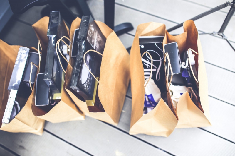 magasin-SILLANS LA CASCADE-min_shop_shopping_bags_gift_brown_blank_market_product-722676